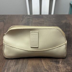 Portland Leather Artisan bag in bone leather. New.